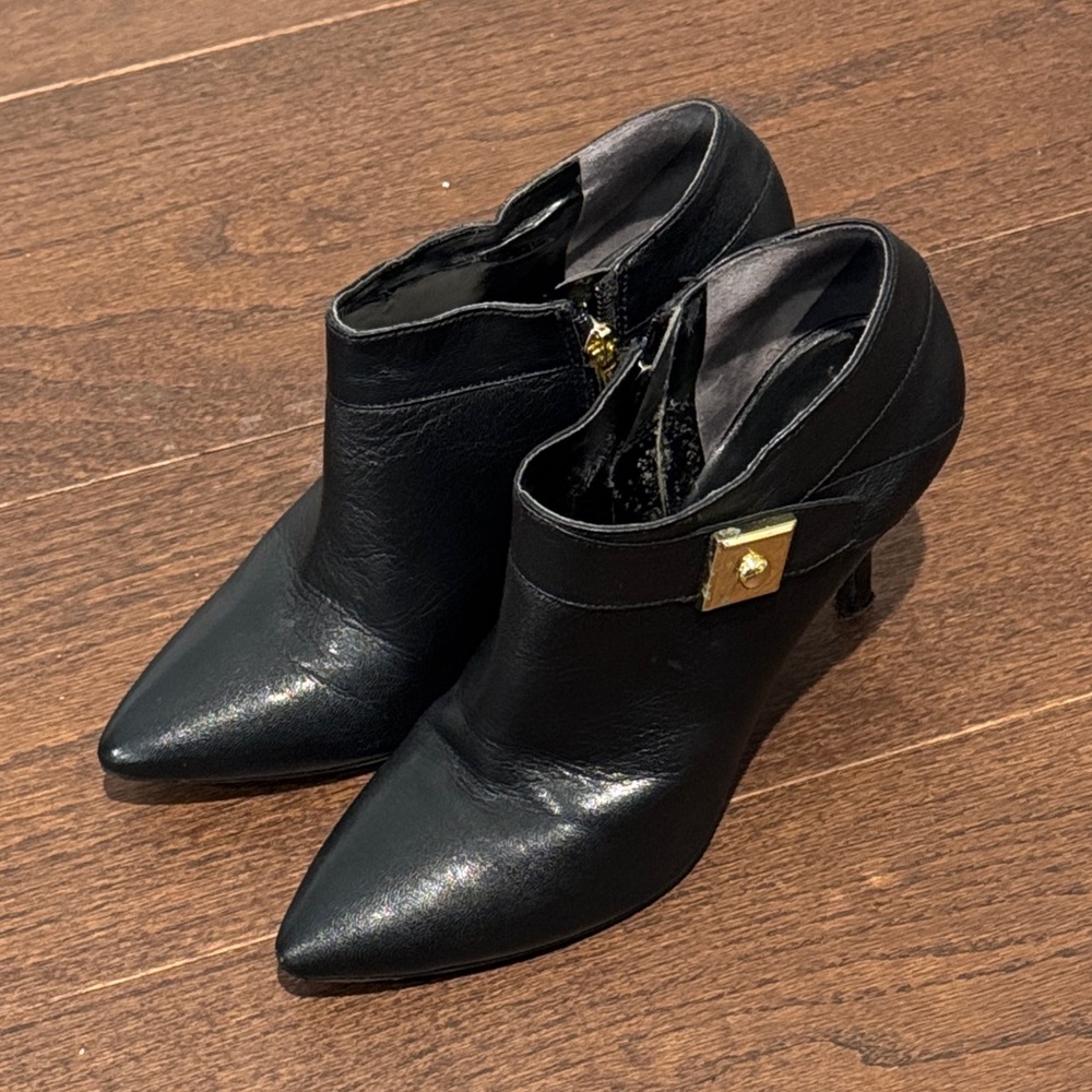 Enzo Angiolini Black Ankle Boots Size 9